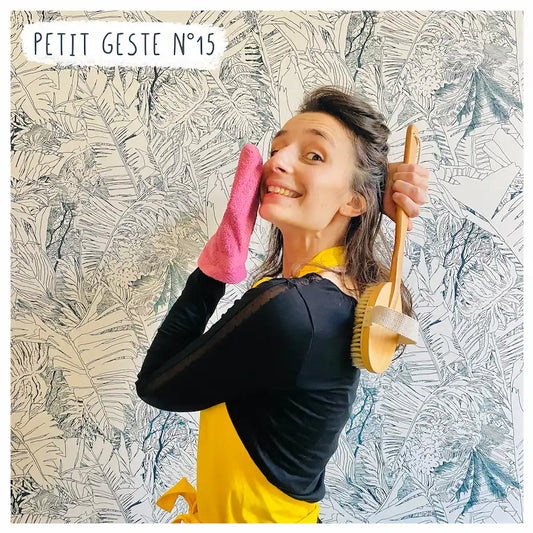 ne pas se laver tous les jours astuces brosse dos petit geste écolo