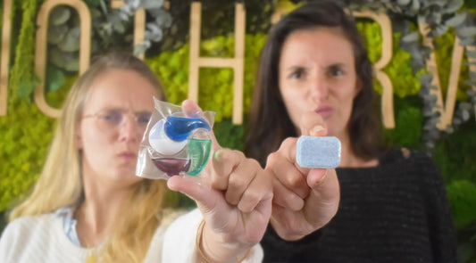 Les emballages hydrosolubles : le problème du plastique invisible